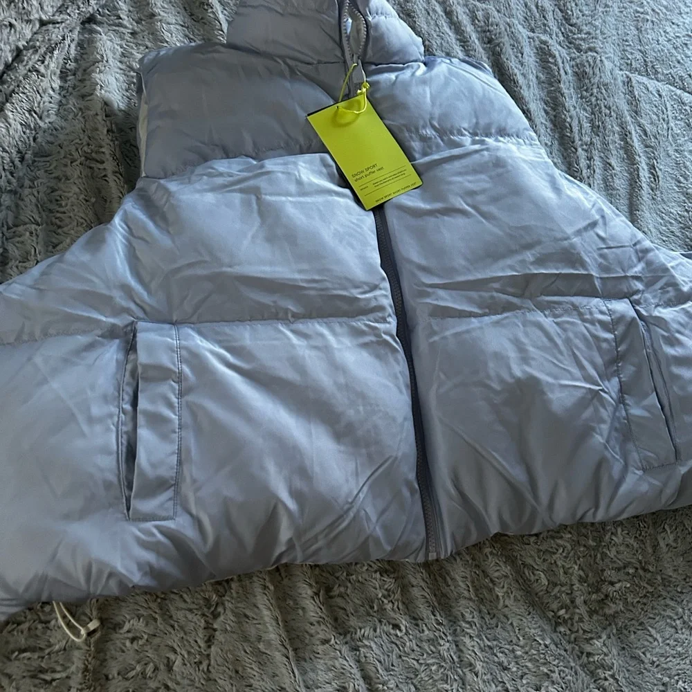 All in Motion Women's Reversible Snowsport Puffer Vest, NWT Sise 4X - Picture 8 of 9